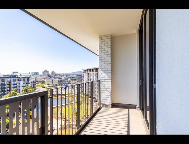 2 BEDROOM APARTMENT FOR SALE IN CENTURY CITY